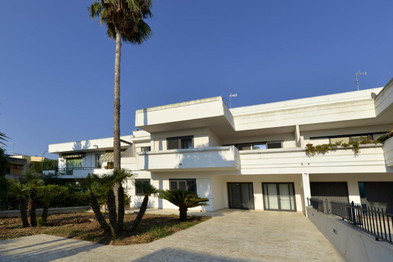B&B Dei Ciclopi Salice Salentino Bagian luar foto