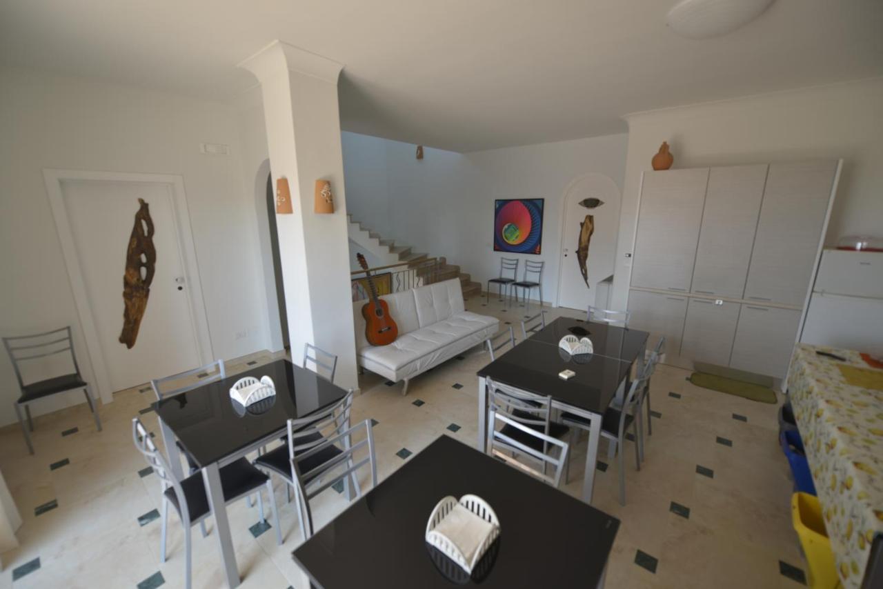 B&B Dei Ciclopi Salice Salentino Bagian luar foto